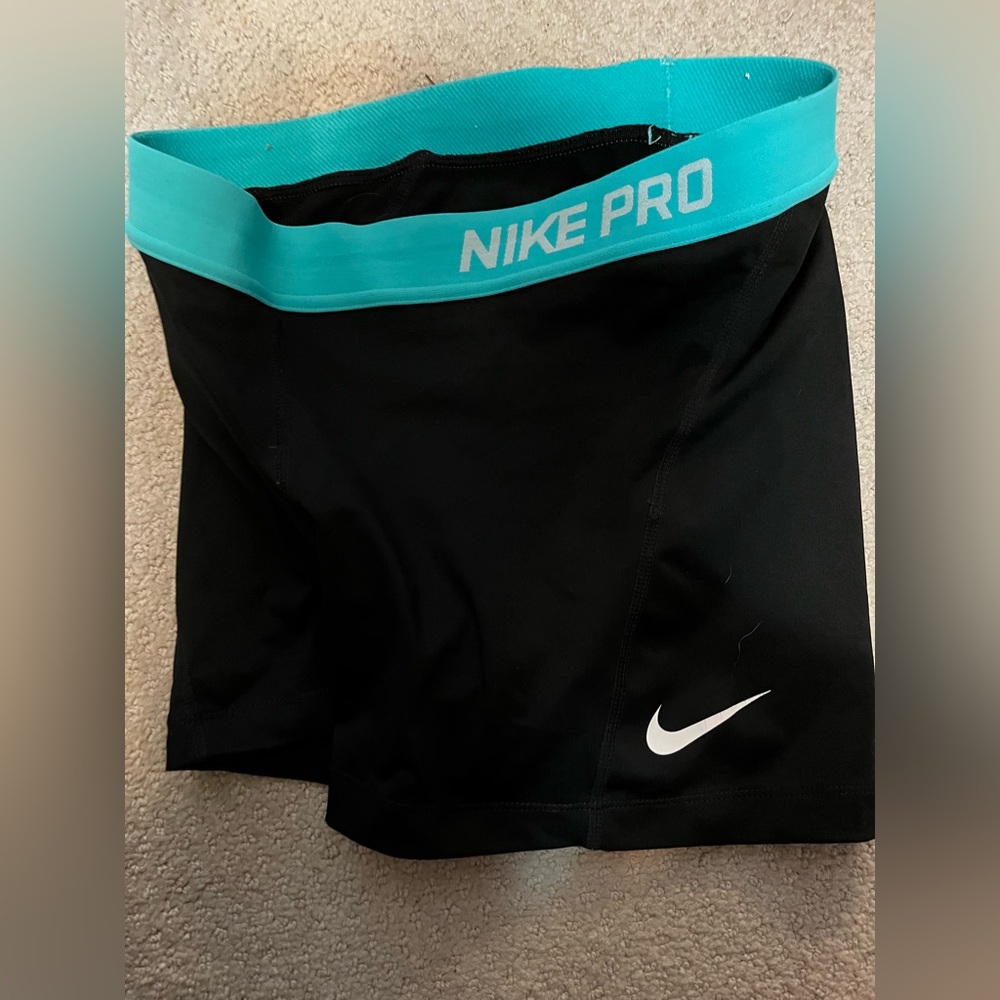 Nike booty shorts